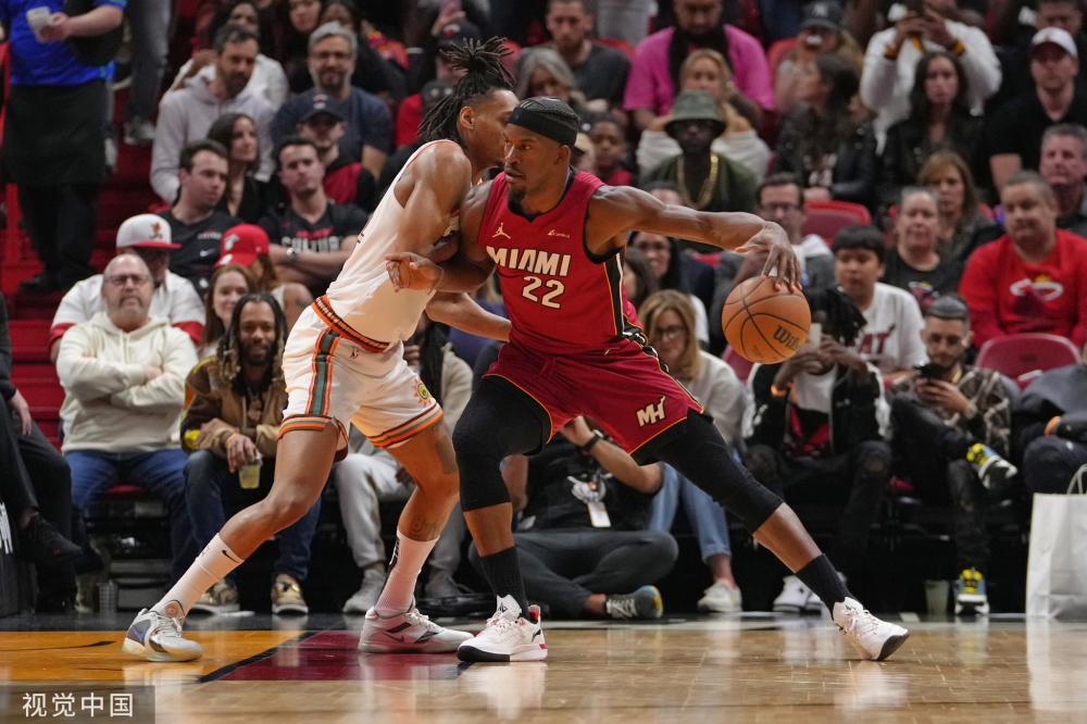 另一方面 另一方面