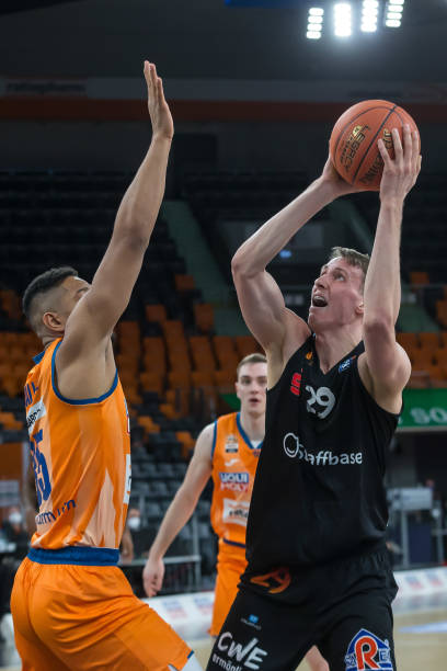 后时展现出 后时展现出